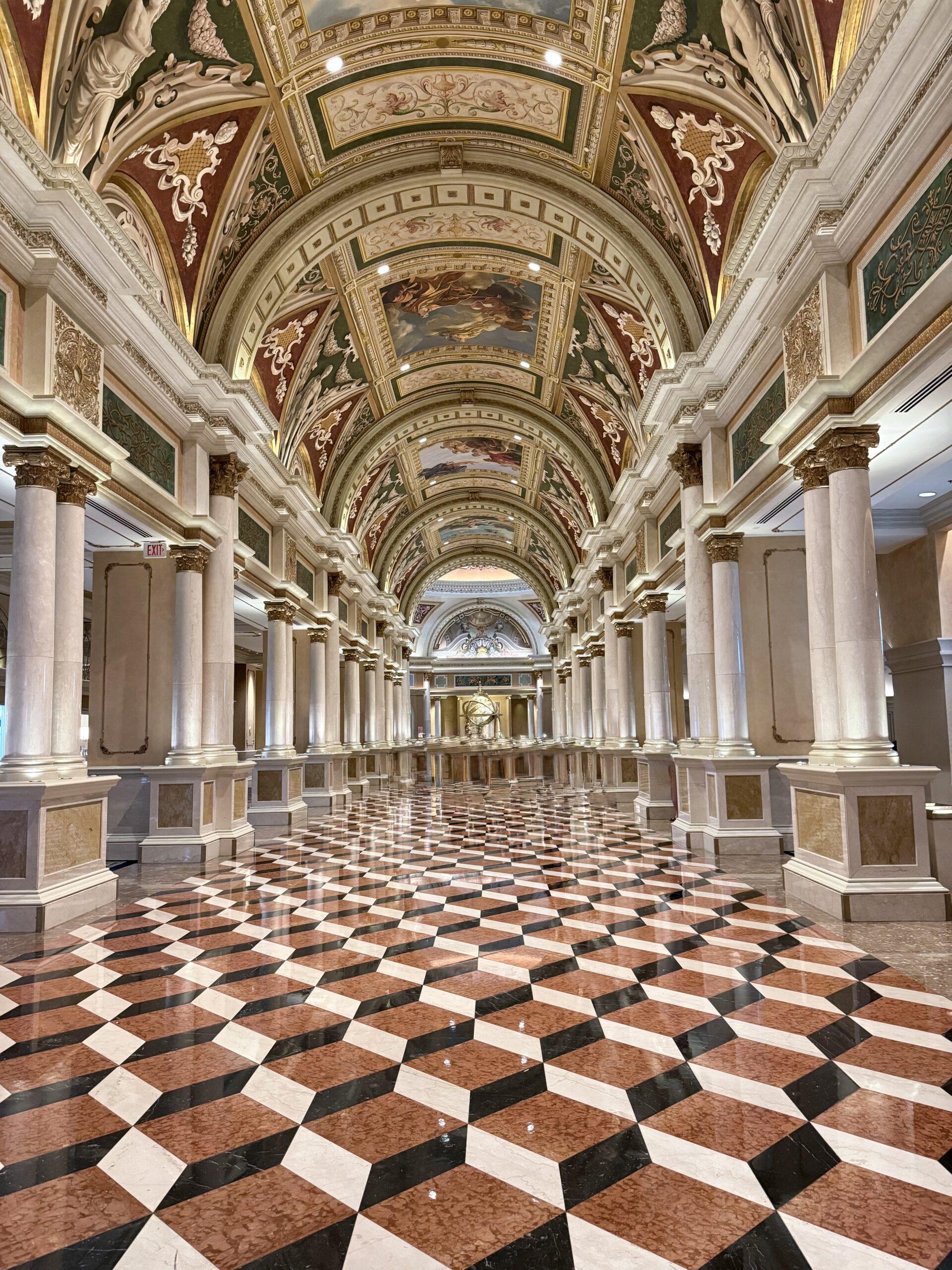 When the U.S. Meets Europe: Las Vegas